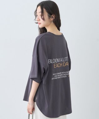 earth music&ecology ドルマンバックプリントＴｅｅ Charcoal Gray