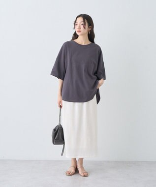earth music&ecology ドルマンバックプリントＴｅｅ Charcoal Gray