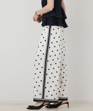 GRACE CONTINENTAL ドットツイルパンツ キナリ