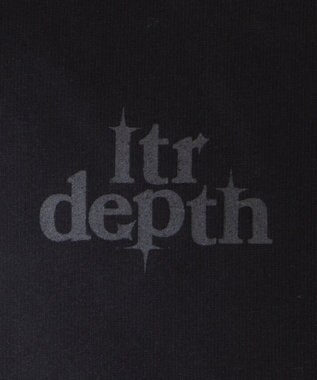 WEGO 【ユニセックス着用ITEM】バックスタッズグラフィックT（SS） ブラック