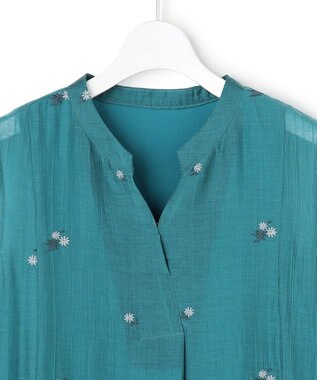 23区 【先行予約/WEB&一部店舗限定】シアーワッシャー 刺繍 ワンピース ターコイズ×グレーフラワー系