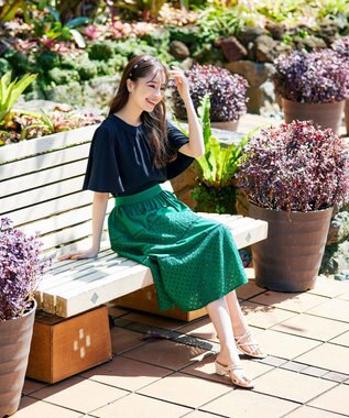 Tiaclasse 幅広く活躍が期待できるレース切替スカート グリーン