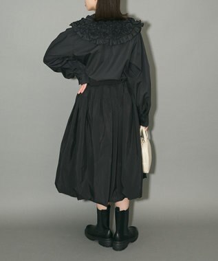 Green Parks フリルビッグカラーブラウス Black