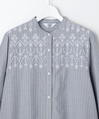 J.PRESS LADIES L ストライプ×エンブロイダリー バンドカラー ブラウス ネイビー×ホワイト系