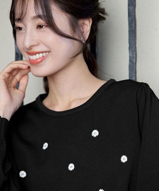 Tiaclasse 【洗える】フラワー刺繍ニットトップス ブラック