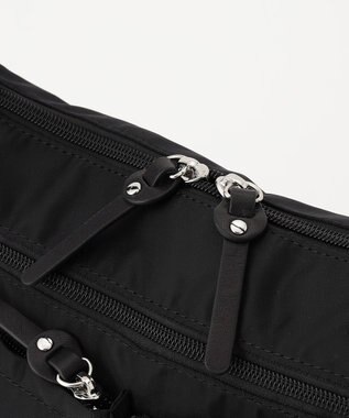 Y'SACCS トリプルポケットベーシックショルダー ブラック