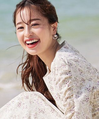 Tiaclasse 捻じりフープパール付きピアス シルバー