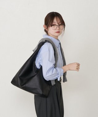 russet レザーホーボーバッグ L(CE-1654) Black