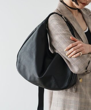 russet ソフトレザーラウンドビッグショルダーバッグ(CE-1325-WEB) Black2（シルバー金具）