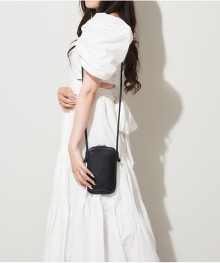 LA BAGAGERIE 【MONICA】サイドノットスクエアポシェット