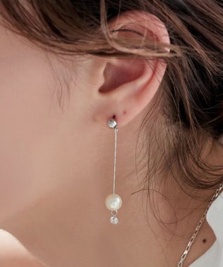 Tiaclasse パールロングピアス シルバー