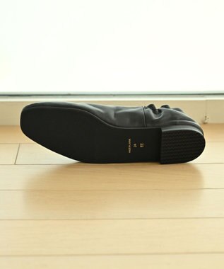 nouvelleRobe Oū 【本革・高反発】Square-plain スクエアトゥ Vカットパンプス ブラック