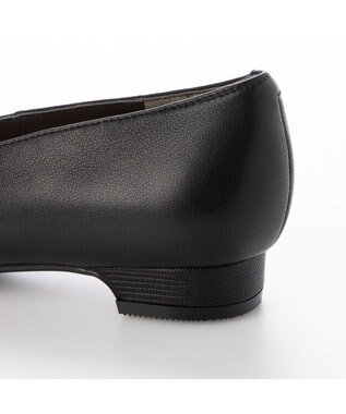 ing <ing>スクエアトゥVカットパンプス ブラック