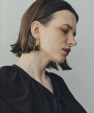 YECCA VECCA フープチェーンピアス Gold