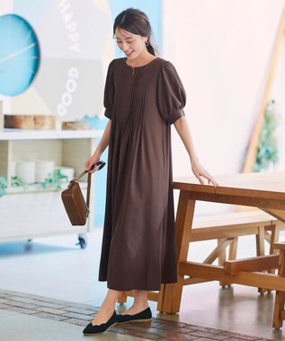 Tiaclasse 【洗える】ボリュームパフスリーブピンタックワンピース ブラウン