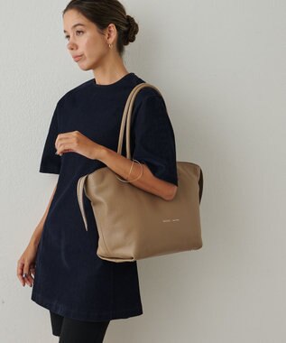 IACUCCI アミーカ CERVO サンドベージュ