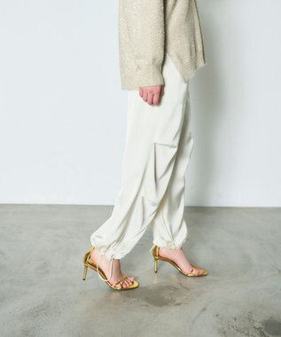 GRACE CONTINENTAL サテンワークパンツ キナリ