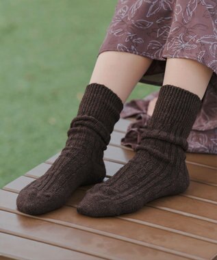 Tiaclasse ケーブル柄編みソックス ブラウン