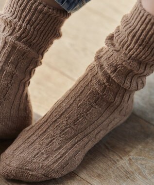 Tiaclasse ケーブル柄編みソックス ベージュ