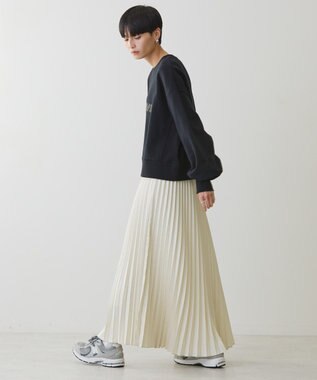 AMERICAN HOLIC チェーン刺繍スウェット Black