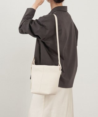 russet レザーミニショルダーバッグ(CE-1657) Ivory