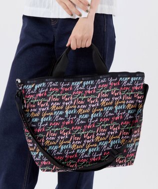 LeSportsac DELUXE EASY CARRY TOTE/NYCスクリプトブラック NYCスクリプトブラック