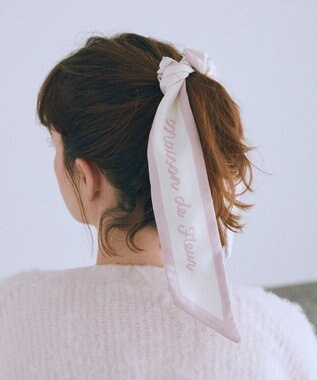 Maison de FLEUR リボンプリントスカーフ