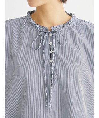 Green Parks スタンドフリルアソートブラウス Navy