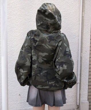 WEGO カレッジロゴBIGZIPパーカー 柄1