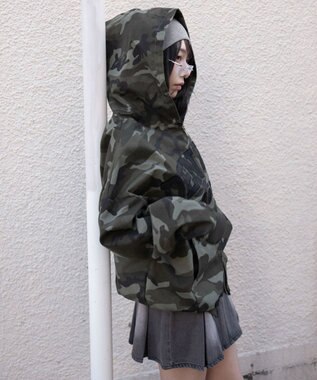 WEGO カレッジロゴBIGZIPパーカー 柄1