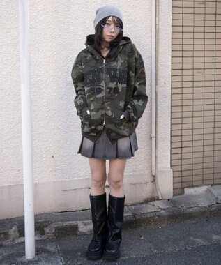 WEGO カレッジロゴBIGZIPパーカー 柄1