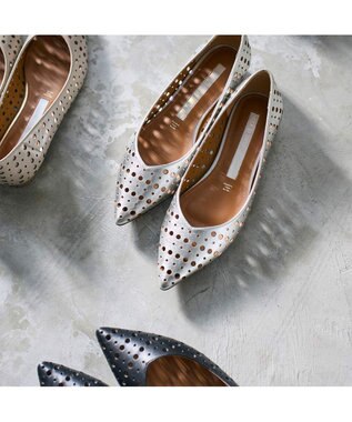 MODE ET JACOMO <MODE ET JACOMO>柔らかパンチングフラットパンプス