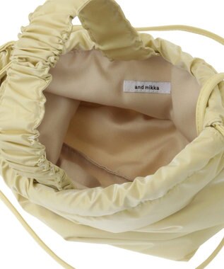 Green Parks ａｎｄｍｉｋｋａ　チャーム付きミニショルダーバッグ Yellow