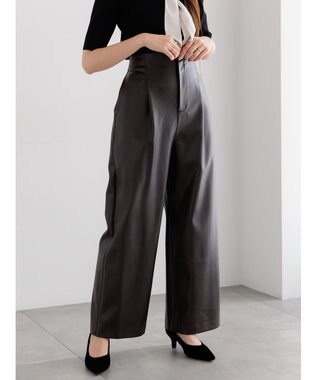 Te chichi フェイクレザーセミワイドパンツ《2025Autumn catalog item》
