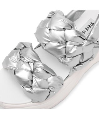 STEVE MADDEN HORIZON 5 編み込みスポーツサンダル シルバー
