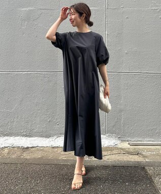 UNFILO 【撥水/シワになりにくい】FINE MOVE ランタンスリーブワンピース チャコール