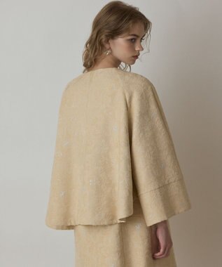 GRACE CONTINENTAL サラサジャガードケープジャケット ベージュ