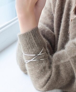 Phoebe ニュアンスラインワイドカフバングル シルバー シルバー