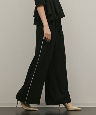  トリアセタックワイドパンツ