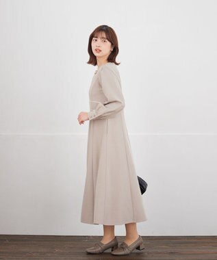 Tiaclasse パイピングフレアワンピース ベージュ