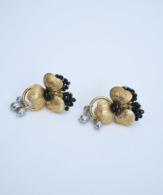 monshiro 【パール】ビオラ ピアス（ブラック） ゴールド