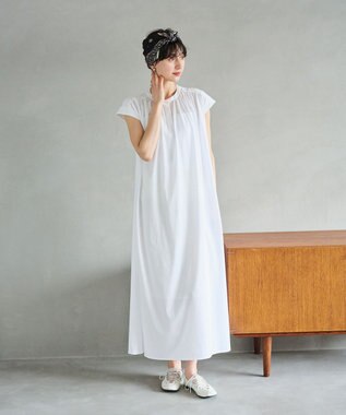 #Newans 【乾燥機可能/接触冷感】ヨークギャザーロングワンピース ホワイト
