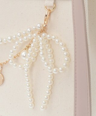 Maison de FLEUR チャーム付きスクエア2Wayバッグ Pink