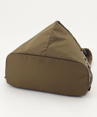 LA BAGAGERIE トライアングルリュックサック カーキ