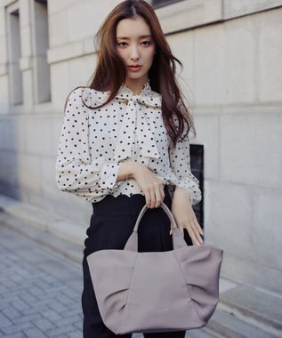 TOCCA 【八木アリサさん着用】RIBBON KNOT NYLONBAG ナイロントートバッグ ベージュ系