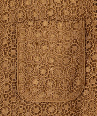 自由区 【ドラマ「明日はもっと いい日になる」着用】【洗える】ジオメトリックフラワーレースクロップド丈シャツ ブラウス モカ