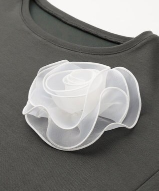 Feroux 【洗える】ローズコサージュ ダンボールプルオーバー グレー系