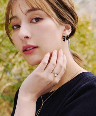 Tiaclasse フラワー＋パールダブルリング ゴールド