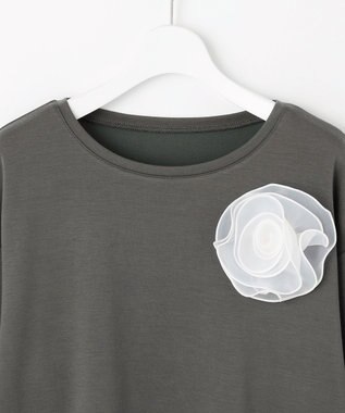 Feroux 【洗える】ローズコサージュ ダンボールプルオーバー グレー系