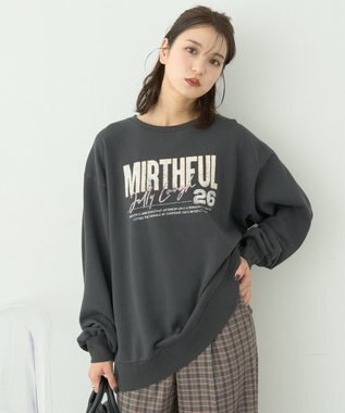 earth music&ecology ウ゛ィンテージ風裏毛ロゴプルオーバー Charcoal Gray